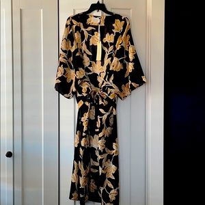 NWT Madison Du Soir Robe